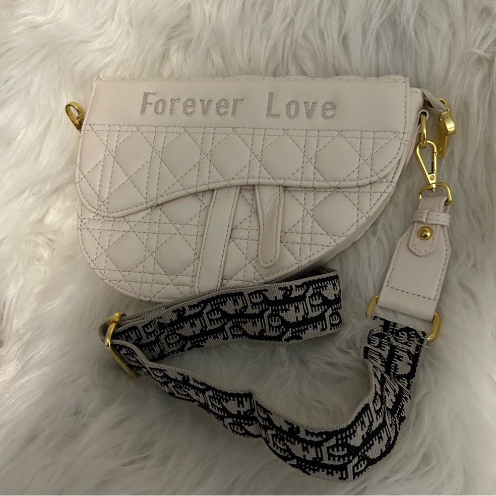 White saddle bag